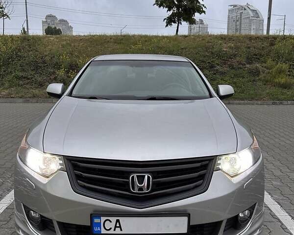 Сірий Хонда Аккорд, об'ємом двигуна 2.4 л та пробігом 247 тис. км за 10000 $, фото 14 на Automoto.ua