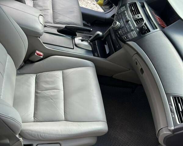 Серый Хонда Аккорд, объемом двигателя 2.4 л и пробегом 268 тыс. км за 8700 $, фото 7 на Automoto.ua