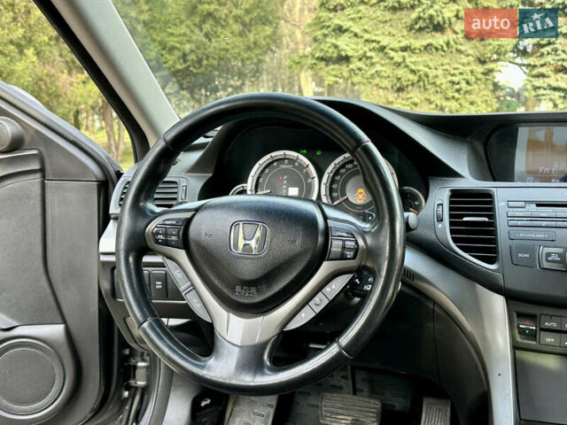 Серый Хонда Аккорд, объемом двигателя 2 л и пробегом 250 тыс. км за 8300 $, фото 17 на Automoto.ua