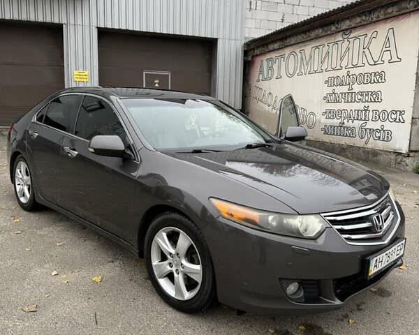 Серый Хонда Аккорд, объемом двигателя 2.4 л и пробегом 291 тыс. км за 9100 $, фото 9 на Automoto.ua