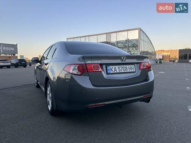 Серый Хонда Аккорд, объемом двигателя 2 л и пробегом 140 тыс. км за 9800 $, фото 5 на Automoto.ua