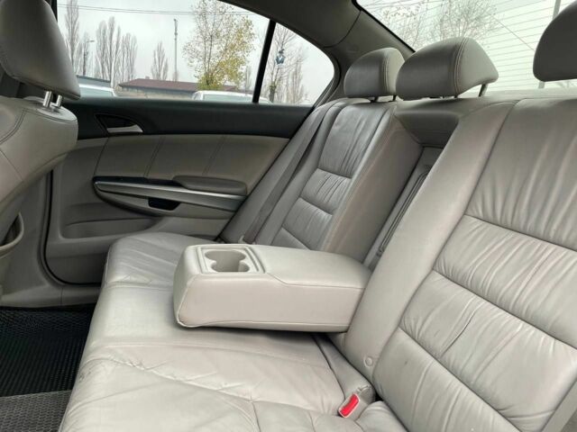 Сірий Хонда Аккорд, об'ємом двигуна 2.4 л та пробігом 171 тис. км за 8800 $, фото 20 на Automoto.ua