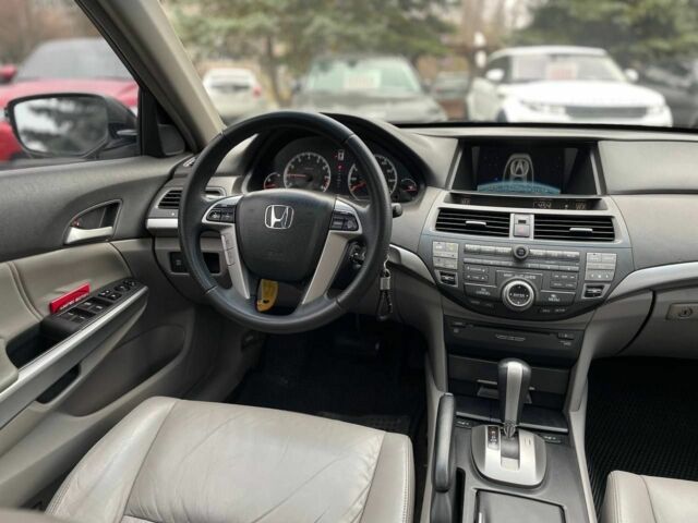 Сірий Хонда Аккорд, об'ємом двигуна 2.4 л та пробігом 171 тис. км за 8800 $, фото 14 на Automoto.ua