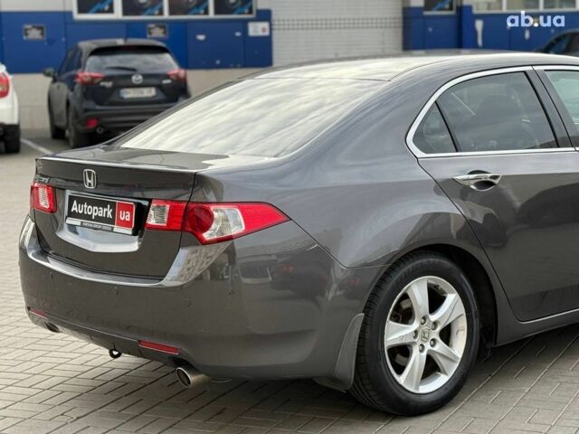 Серый Хонда Аккорд, объемом двигателя 2 л и пробегом 313 тыс. км за 8990 $, фото 7 на Automoto.ua