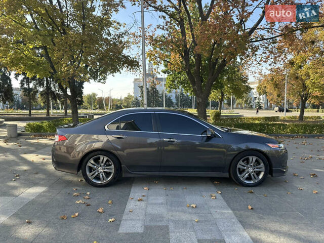 Серый Хонда Аккорд, объемом двигателя 2.4 л и пробегом 163 тыс. км за 10500 $, фото 3 на Automoto.ua