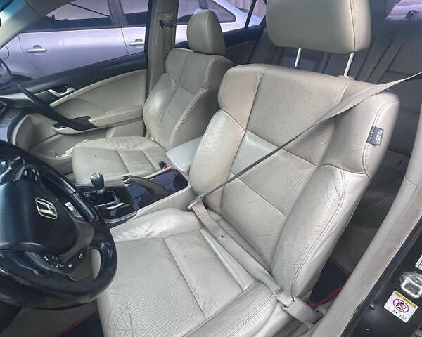 Серый Хонда Аккорд, объемом двигателя 2.2 л и пробегом 341 тыс. км за 8500 $, фото 10 на Automoto.ua