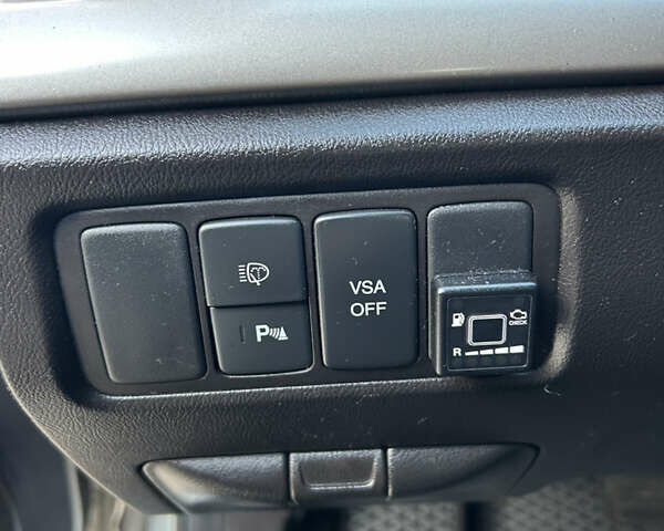 Сірий Хонда Аккорд, об'ємом двигуна 2.4 л та пробігом 271 тис. км за 8700 $, фото 8 на Automoto.ua