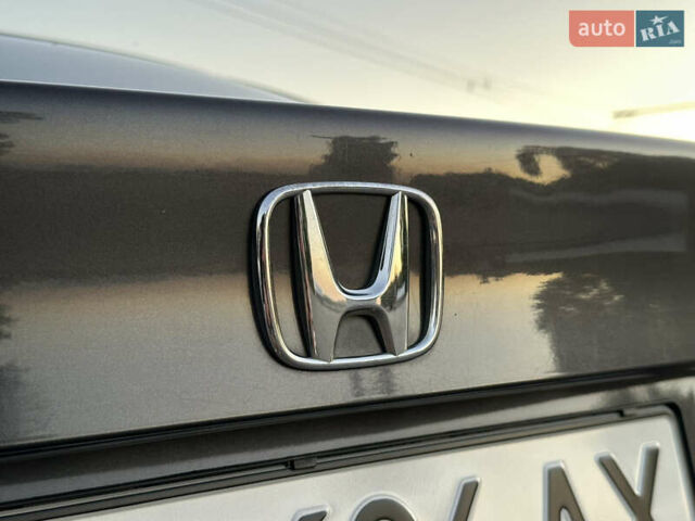 Сірий Хонда Аккорд, об'ємом двигуна 2.35 л та пробігом 167 тис. км за 8500 $, фото 6 на Automoto.ua