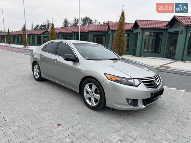 Серый Хонда Аккорд, объемом двигателя 2 л и пробегом 120 тыс. км за 8200 $, фото 1 на Automoto.ua