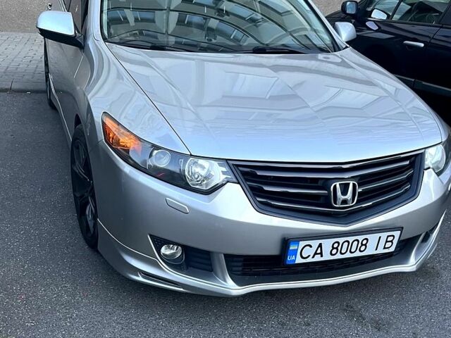 Сірий Хонда Аккорд, об'ємом двигуна 2.4 л та пробігом 247 тис. км за 9700 $, фото 12 на Automoto.ua