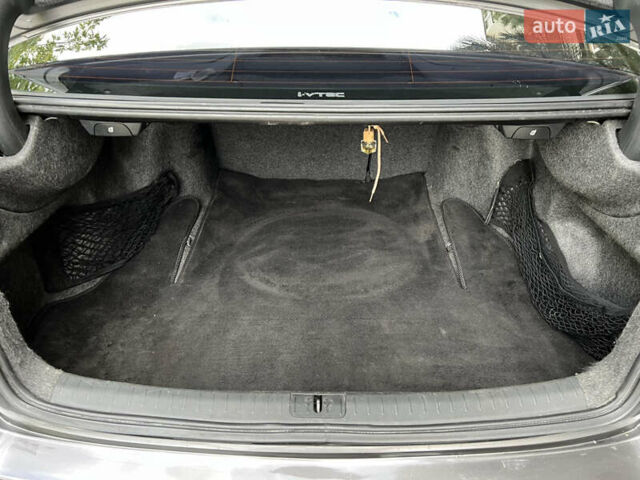 Серый Хонда Аккорд, объемом двигателя 2.4 л и пробегом 248 тыс. км за 8900 $, фото 21 на Automoto.ua