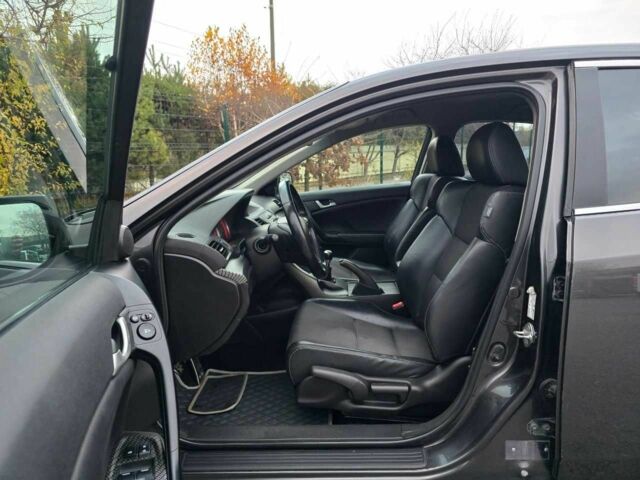 Серый Хонда Аккорд, объемом двигателя 2.4 л и пробегом 380 тыс. км за 10499 $, фото 9 на Automoto.ua