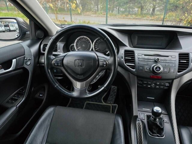 Серый Хонда Аккорд, объемом двигателя 2.4 л и пробегом 380 тыс. км за 10499 $, фото 13 на Automoto.ua