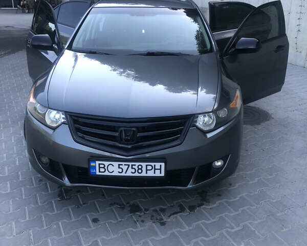 Серый Хонда Аккорд, объемом двигателя 2.2 л и пробегом 242 тыс. км за 8555 $, фото 6 на Automoto.ua