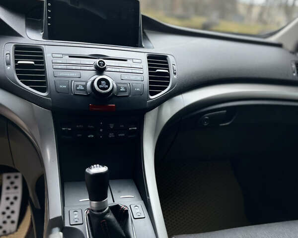 Серый Хонда Аккорд, объемом двигателя 2.2 л и пробегом 300 тыс. км за 8450 $, фото 20 на Automoto.ua