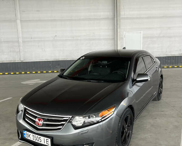 Серый Хонда Аккорд, объемом двигателя 2.2 л и пробегом 300 тыс. км за 8450 $, фото 12 на Automoto.ua