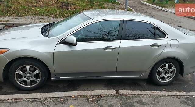 Серый Хонда Аккорд, объемом двигателя 2.2 л и пробегом 262 тыс. км за 8300 $, фото 7 на Automoto.ua