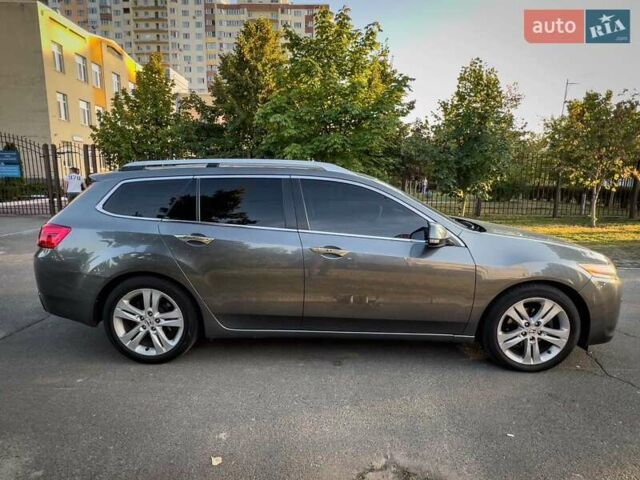 Серый Хонда Аккорд, объемом двигателя 2.2 л и пробегом 227 тыс. км за 8500 $, фото 7 на Automoto.ua