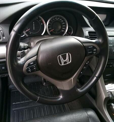 Серый Хонда Аккорд, объемом двигателя 2.4 л и пробегом 187 тыс. км за 11700 $, фото 20 на Automoto.ua