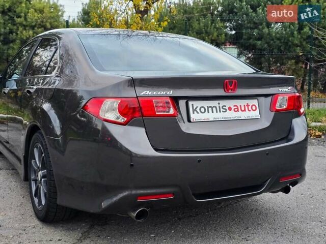 Серый Хонда Аккорд, объемом двигателя 2.4 л и пробегом 380 тыс. км за 9499 $, фото 18 на Automoto.ua