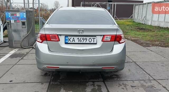 Серый Хонда Аккорд, объемом двигателя 2.2 л и пробегом 262 тыс. км за 8300 $, фото 4 на Automoto.ua