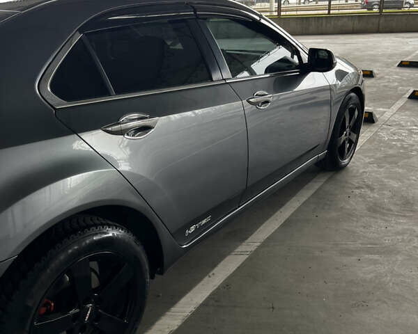 Серый Хонда Аккорд, объемом двигателя 2.2 л и пробегом 300 тыс. км за 8450 $, фото 7 на Automoto.ua