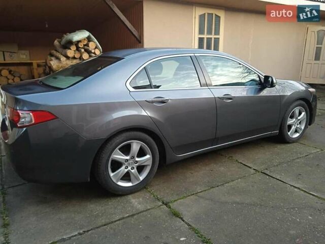 Серый Хонда Аккорд, объемом двигателя 2.2 л и пробегом 230 тыс. км за 9800 $, фото 7 на Automoto.ua