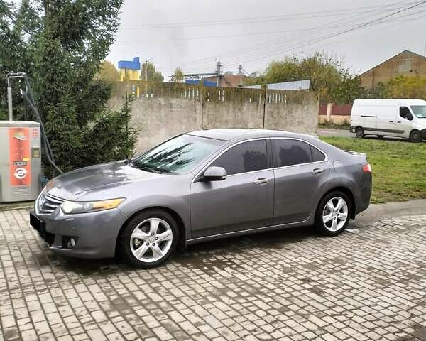 Серый Хонда Аккорд, объемом двигателя 2 л и пробегом 250 тыс. км за 9500 $, фото 1 на Automoto.ua