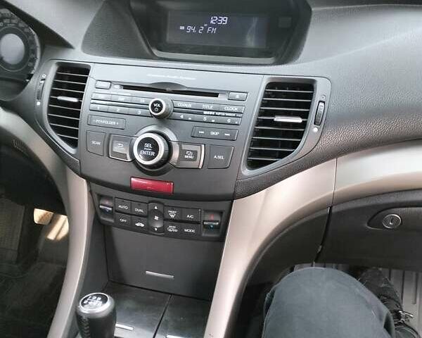 Серый Хонда Аккорд, объемом двигателя 2 л и пробегом 250 тыс. км за 9500 $, фото 9 на Automoto.ua