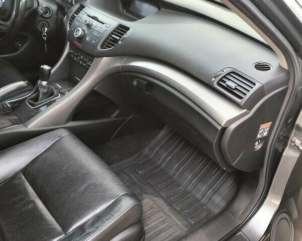 Серый Хонда Аккорд, объемом двигателя 2 л и пробегом 250 тыс. км за 9500 $, фото 11 на Automoto.ua