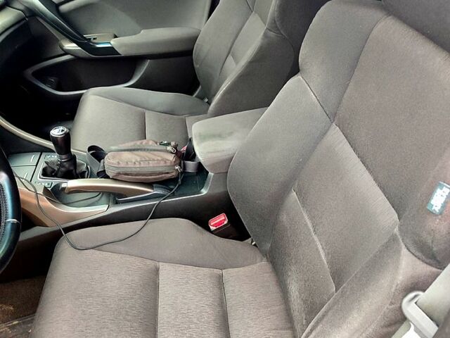 Сірий Хонда Аккорд, об'ємом двигуна 2 л та пробігом 256 тис. км за 8500 $, фото 7 на Automoto.ua