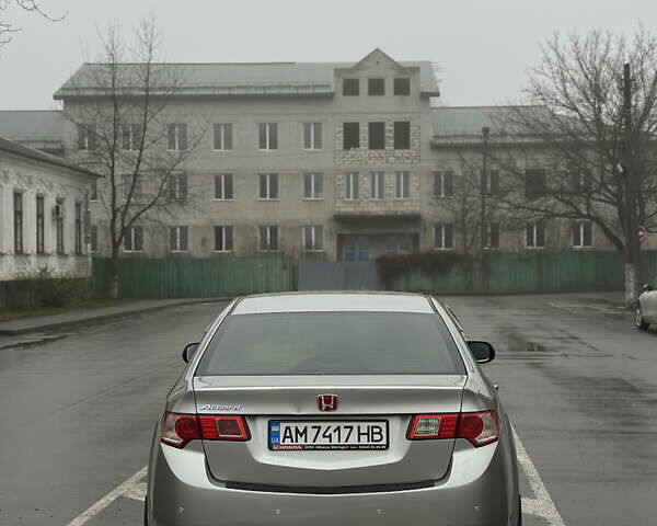 Сірий Хонда Аккорд, об'ємом двигуна 2 л та пробігом 286 тис. км за 8999 $, фото 7 на Automoto.ua
