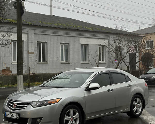 Сірий Хонда Аккорд, об'ємом двигуна 2 л та пробігом 286 тис. км за 8999 $, фото 1 на Automoto.ua