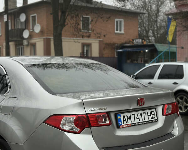 Сірий Хонда Аккорд, об'ємом двигуна 2 л та пробігом 286 тис. км за 8999 $, фото 9 на Automoto.ua