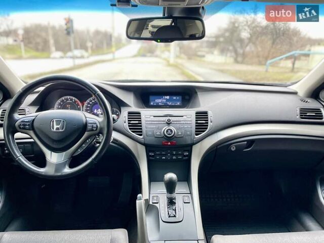 Серый Хонда Аккорд, объемом двигателя 2 л и пробегом 88 тыс. км за 11500 $, фото 26 на Automoto.ua