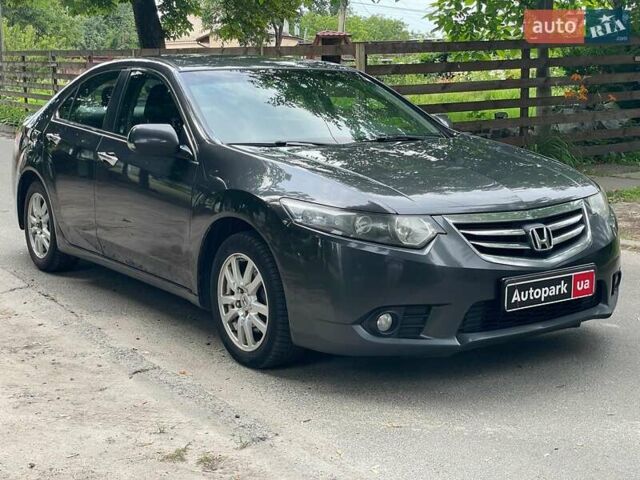 Сірий Хонда Аккорд, об'ємом двигуна 2 л та пробігом 193 тис. км за 8940 $, фото 2 на Automoto.ua