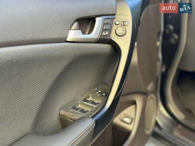 Сірий Хонда Аккорд, об'ємом двигуна 2.35 л та пробігом 165 тис. км за 11900 $, фото 55 на Automoto.ua