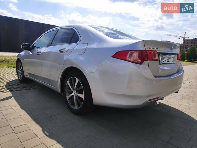 Серый Хонда Аккорд, объемом двигателя 2 л и пробегом 166 тыс. км за 10199 $, фото 4 на Automoto.ua
