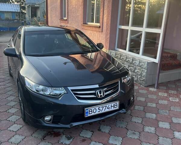 Серый Хонда Аккорд, объемом двигателя 2.35 л и пробегом 210 тыс. км за 11499 $, фото 3 на Automoto.ua