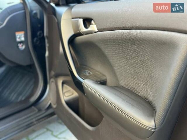 Сірий Хонда Аккорд, об'ємом двигуна 2.35 л та пробігом 165 тис. км за 11900 $, фото 61 на Automoto.ua