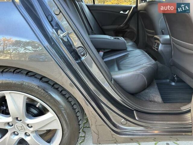 Сірий Хонда Аккорд, об'ємом двигуна 2.35 л та пробігом 165 тис. км за 11900 $, фото 60 на Automoto.ua