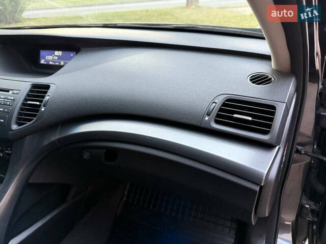 Серый Хонда Аккорд, объемом двигателя 2 л и пробегом 118 тыс. км за 10400 $, фото 37 на Automoto.ua