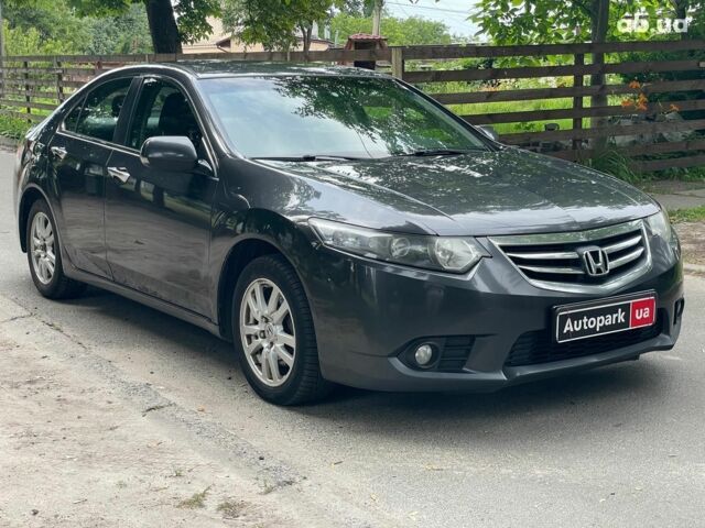 Сірий Хонда Аккорд, об'ємом двигуна 2 л та пробігом 193 тис. км за 8990 $, фото 2 на Automoto.ua