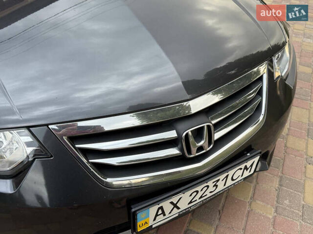 Серый Хонда Аккорд, объемом двигателя 2 л и пробегом 118 тыс. км за 10400 $, фото 16 на Automoto.ua