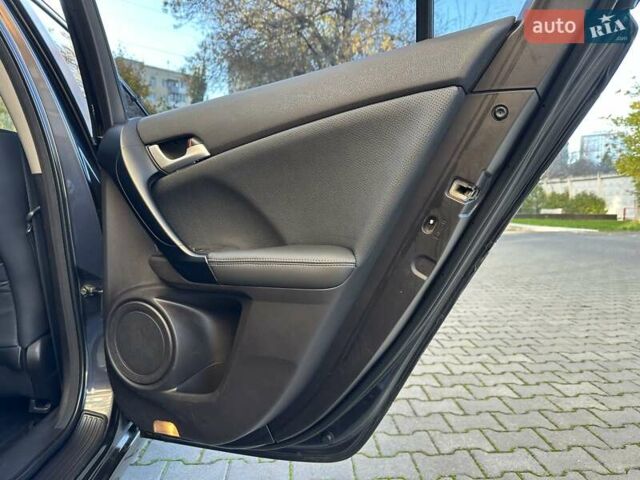 Сірий Хонда Аккорд, об'ємом двигуна 2.35 л та пробігом 165 тис. км за 11900 $, фото 63 на Automoto.ua