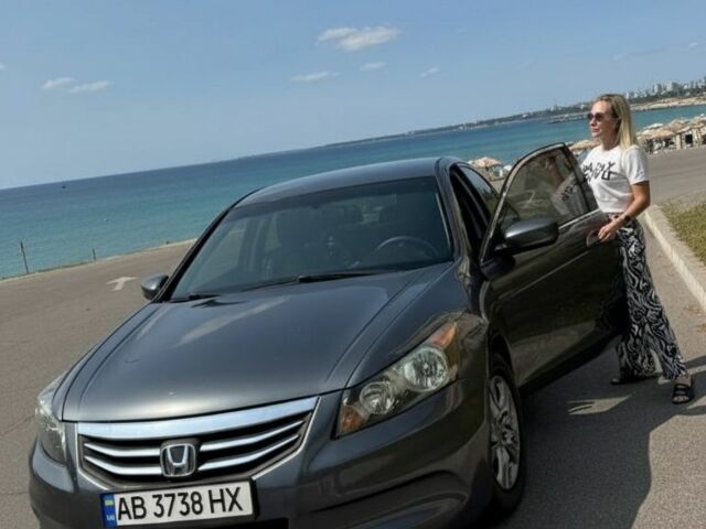 Серый Хонда Аккорд, объемом двигателя 2.4 л и пробегом 250 тыс. км за 8700 $, фото 4 на Automoto.ua