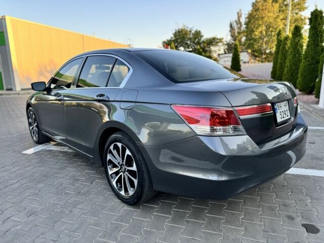 Сірий Хонда Аккорд, об'ємом двигуна 2.4 л та пробігом 192 тис. км за 8200 $, фото 4 на Automoto.ua