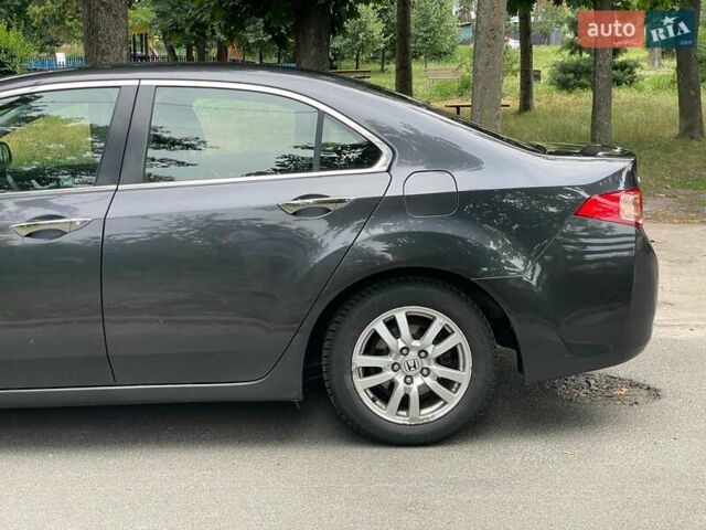 Сірий Хонда Аккорд, об'ємом двигуна 2 л та пробігом 193 тис. км за 8940 $, фото 9 на Automoto.ua