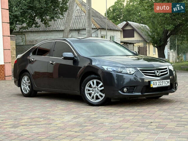 Серый Хонда Аккорд, объемом двигателя 2 л и пробегом 118 тыс. км за 10400 $, фото 8 на Automoto.ua