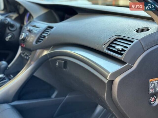 Сірий Хонда Аккорд, об'ємом двигуна 2.35 л та пробігом 165 тис. км за 11900 $, фото 32 на Automoto.ua